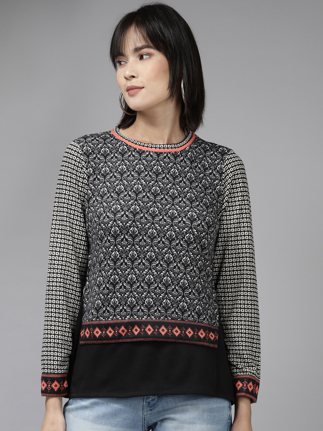 

Aarika Black & Grey Print Top