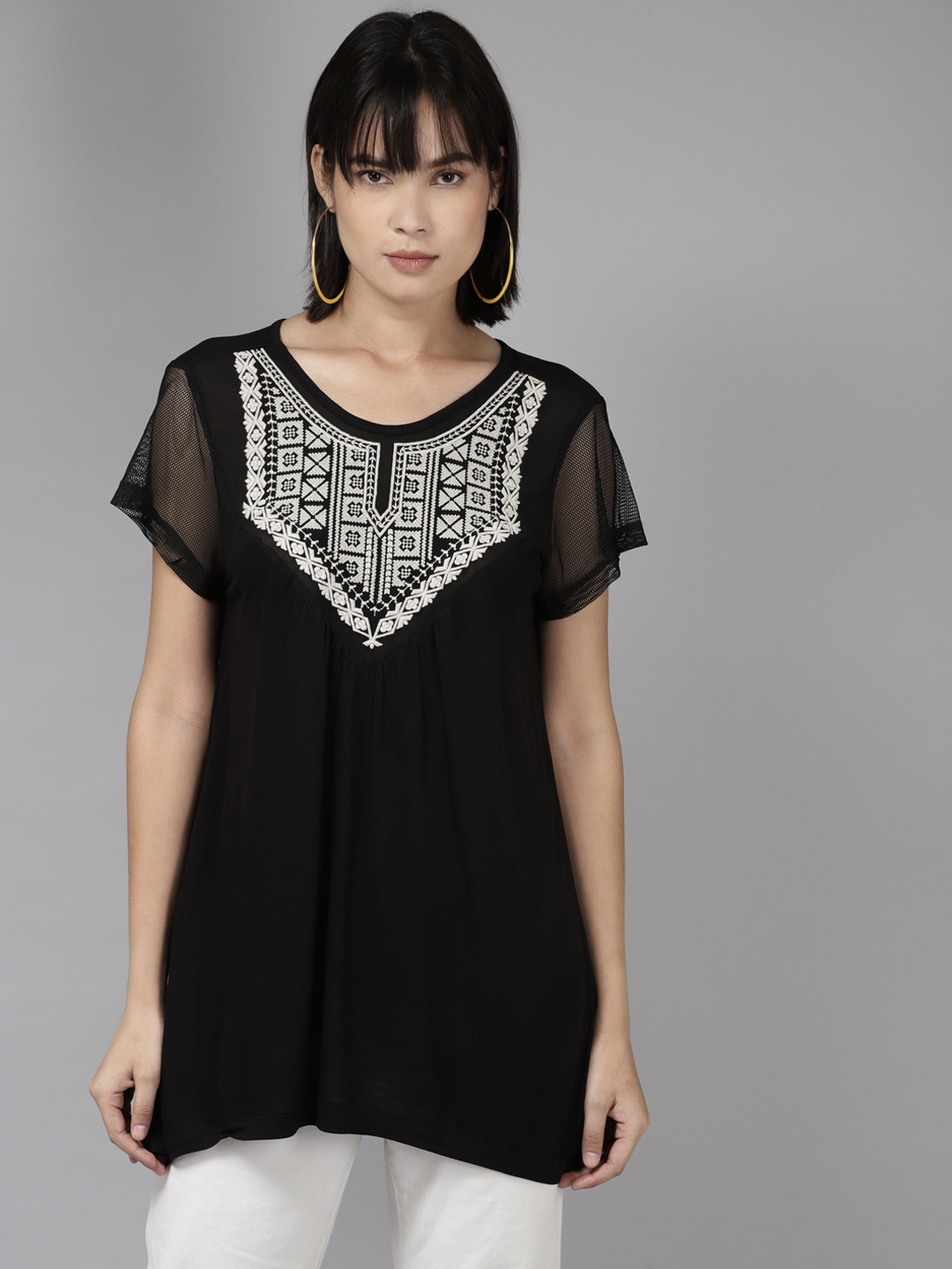 

Aarika Black & White Embroidered Monochrome Top