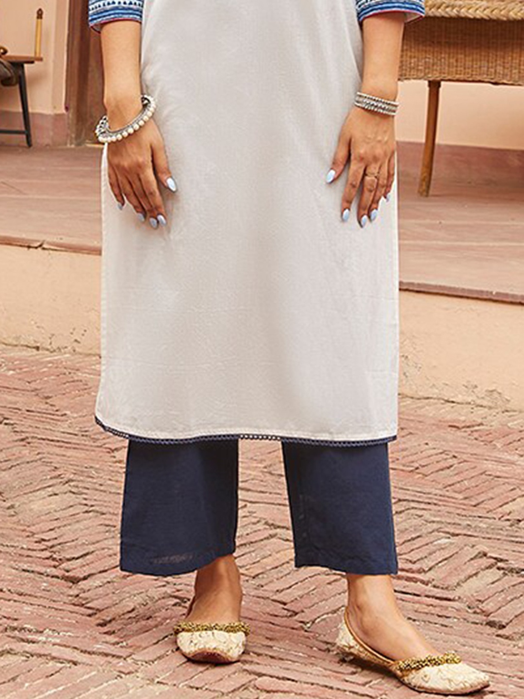 

EK BY EKTA KAPOOR Women Navy Blue Straight Fit Solid Cotton Trousers