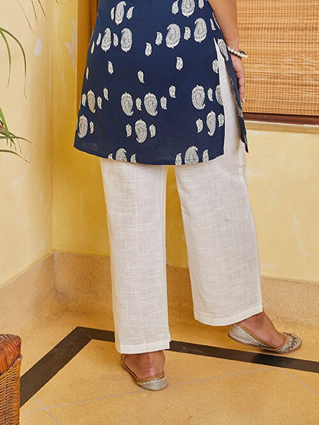 

EK BY EKTA KAPOOR Women Off White Straight Fit Cotton Pants