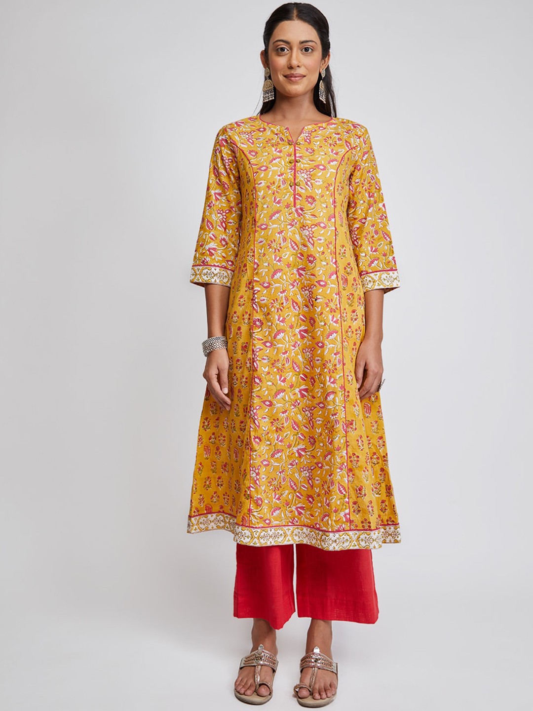 

EK BY EKTA KAPOOR Women Yellow Block Printed Cotton Kalidar Kurta