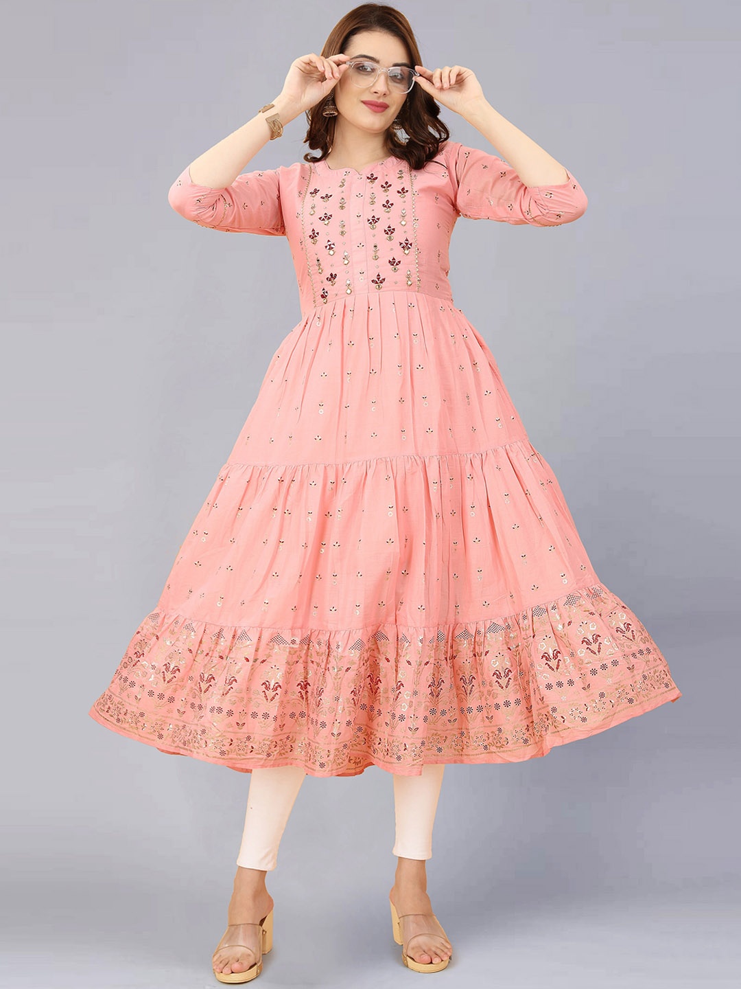 

APPLIX STYLE Women Peach-Coloured Ethnic Motifs Printed Keyhole Neck Gotta Patti Anarkali Kurta