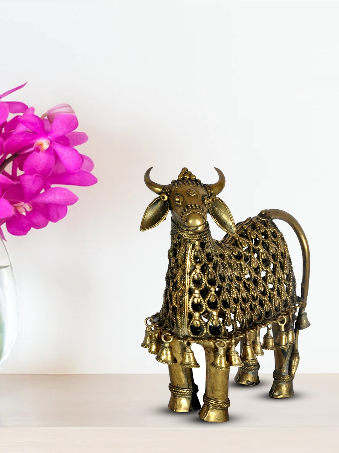 

SHREE KALA HOME DECOR Antique Gold-Toned Brass Statue Nandi The Bull With Bells & Trellis Showpieces