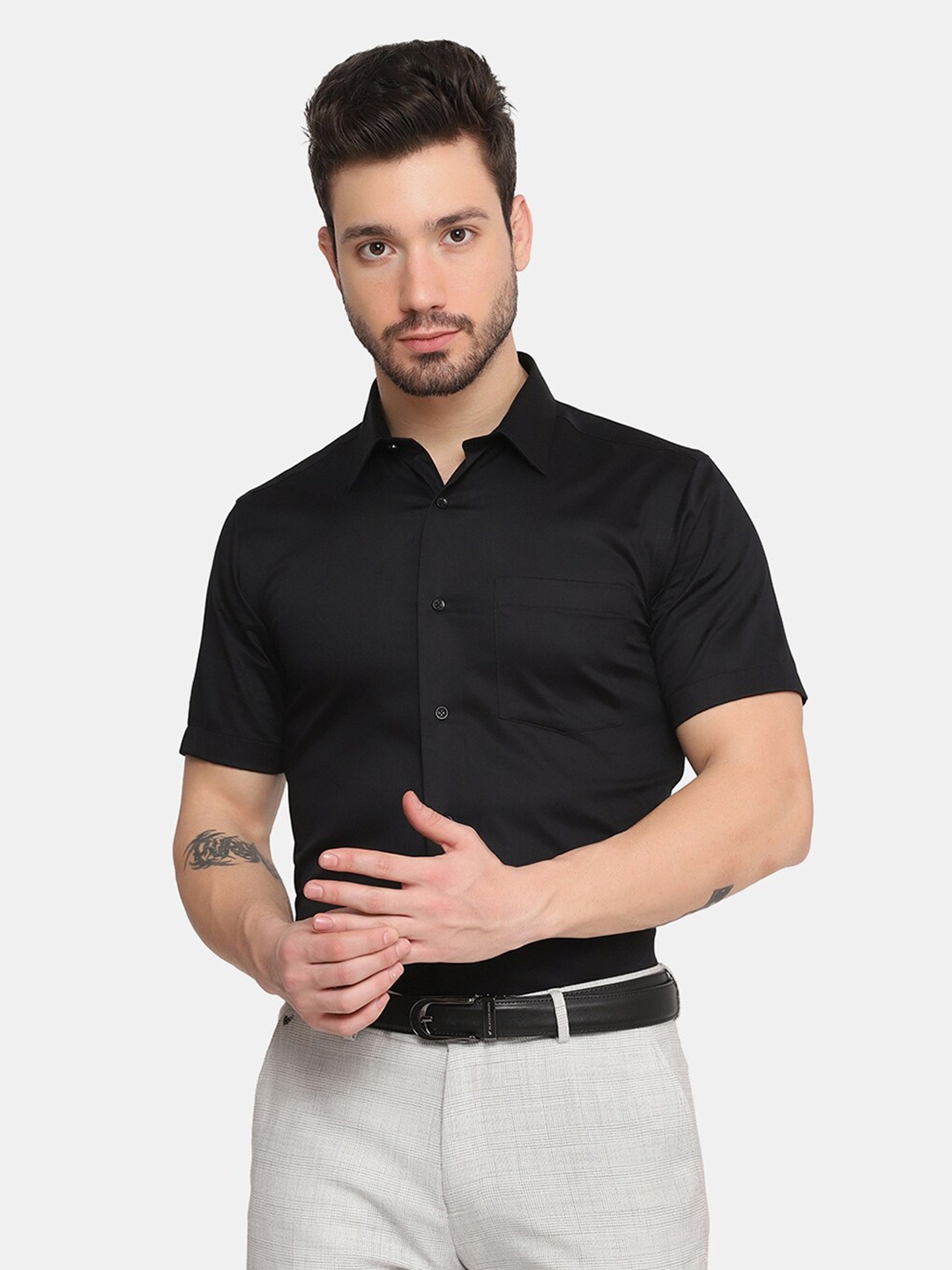 

Blackberrys Men'S Black Solid Formal Slim Fit Wrinkle-Resistant Shirt