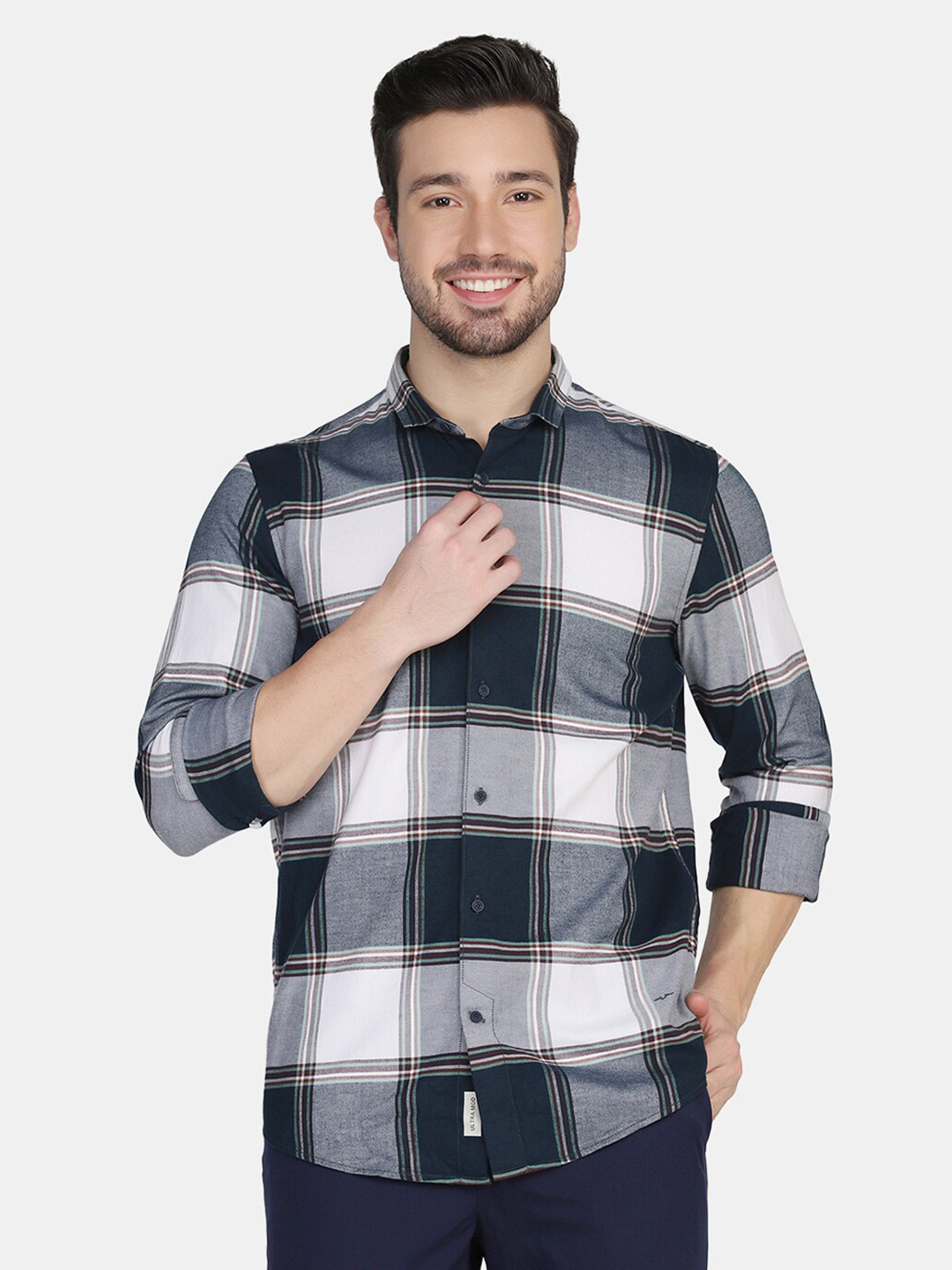

Blackberrys Men Navy Blue Checked Casual Shirt