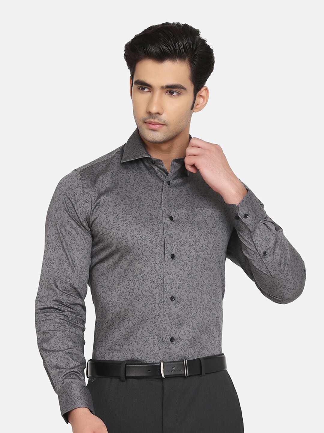 

Blackberrys Men Black Slim Fit Floral Printed Cotton Formal Shirt