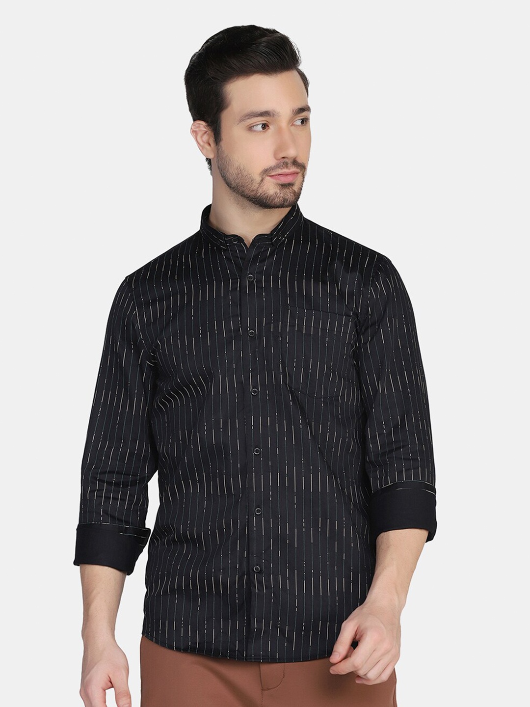 

Blackberrys Men Black Slim Fit Striped Casual Cotton Shirt