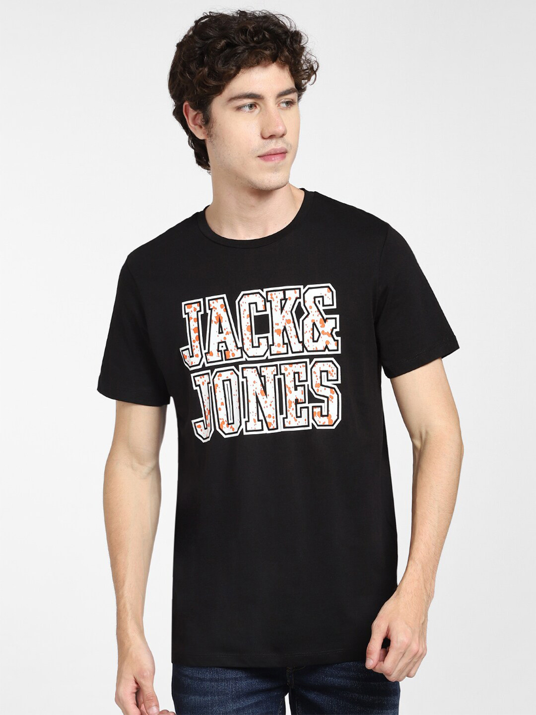 

Jack & Jones Men Black & White Cotton Printed Slim Fit T-shirt