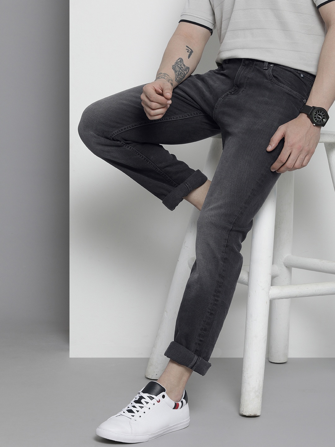 

Nautica Men Straight Fit Light Fade Stretchable Jeans, Black