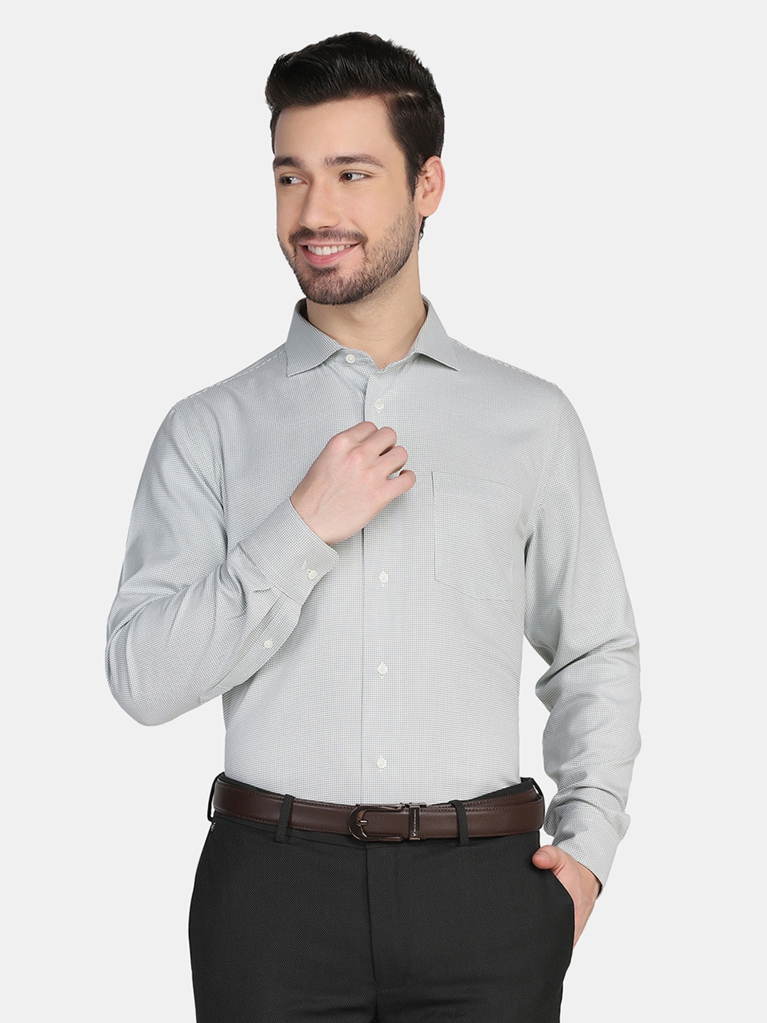 

Blackberrys Men Green Slim Fit Micro Ditsy Print Cotton Formal Shirt