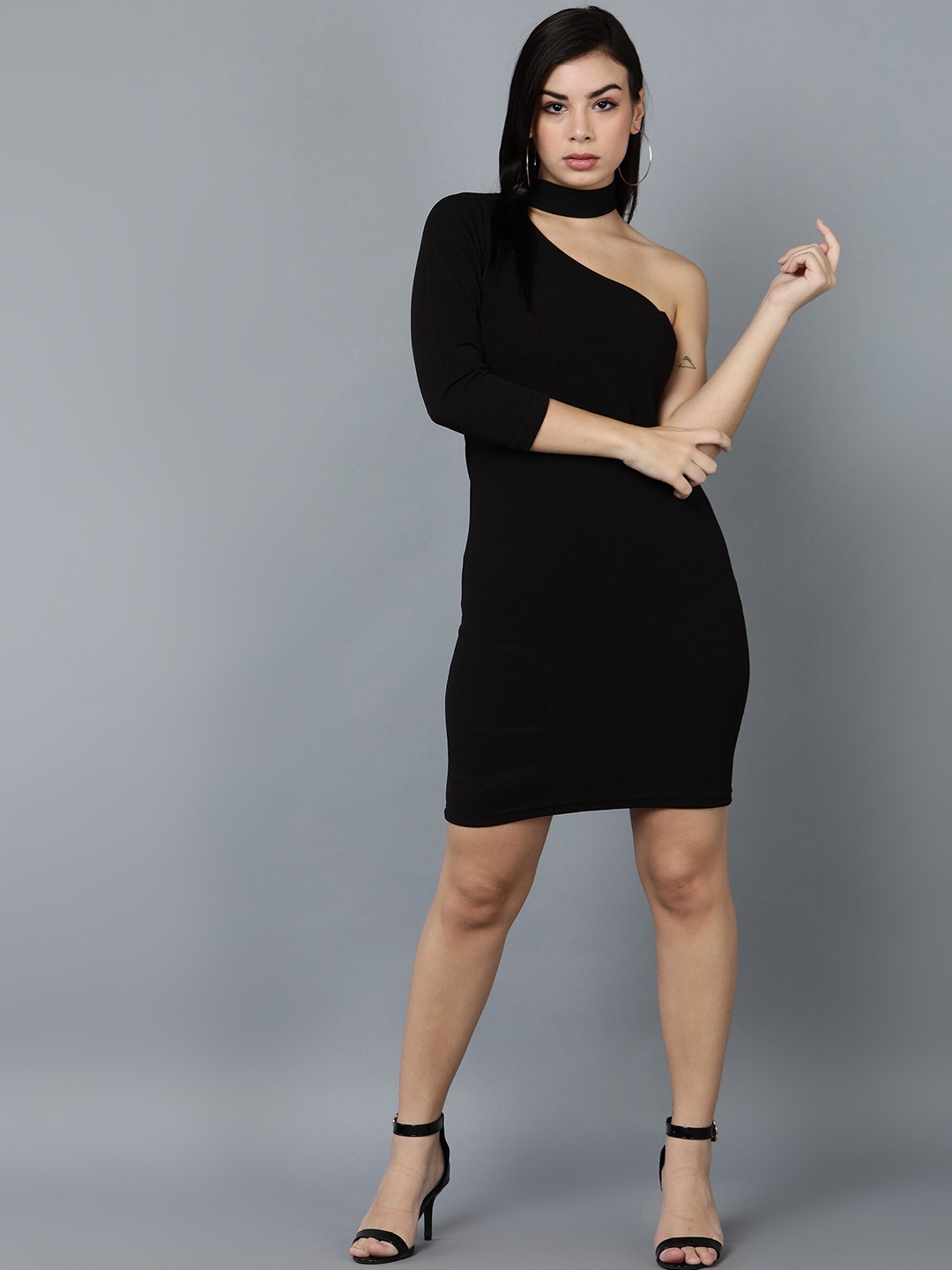 

Gaurgeous Black Crepe Bodycon Dress