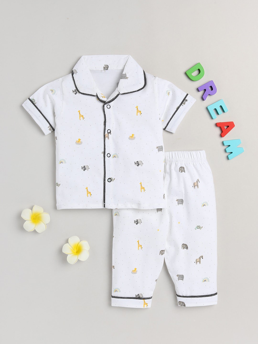 

Clt.s Kids White & Black Printed Night suit