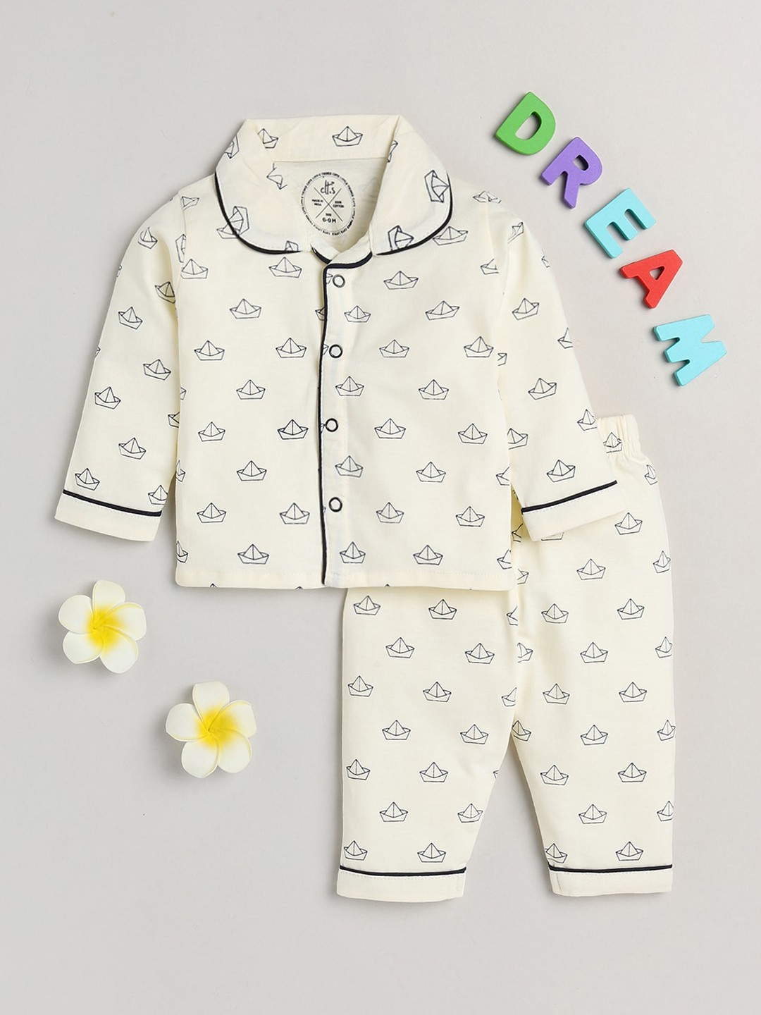 

Clt s Unisex Kids Cream-Coloured & Black Printed Night suit