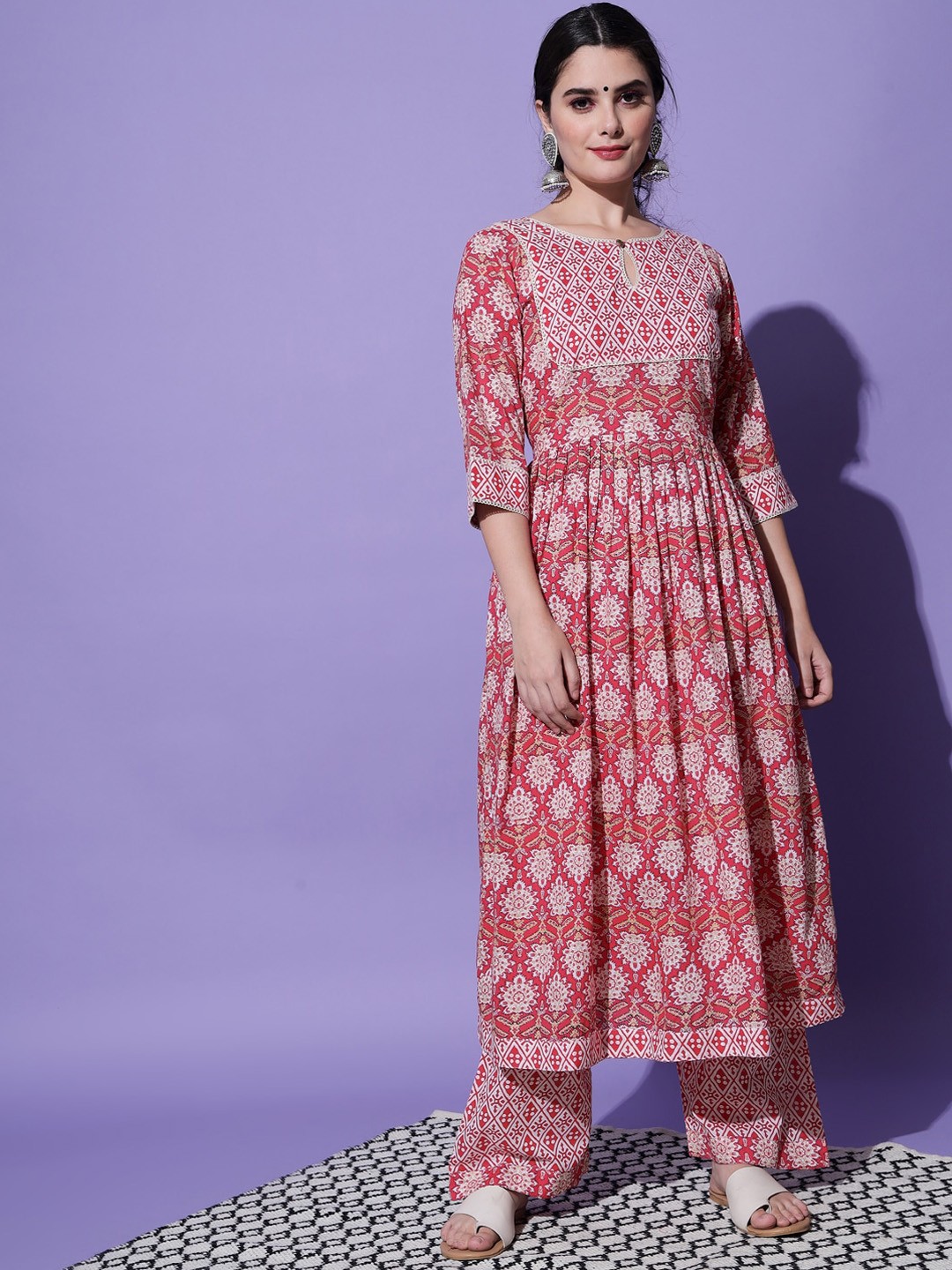

VAANI CREATION Women Printed Pure Cotton Kurta with Trouser, Magenta