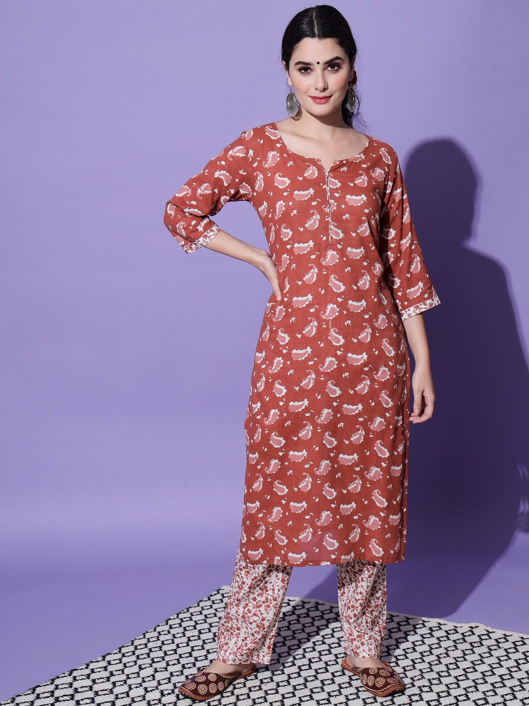

VAANI CREATION Women Paisley Pure Cotton Kurta with Trousers, Coffee brown