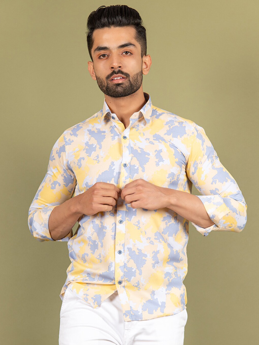 

Tistabene Men White Comfort Printed Crepe Casual Shirt
