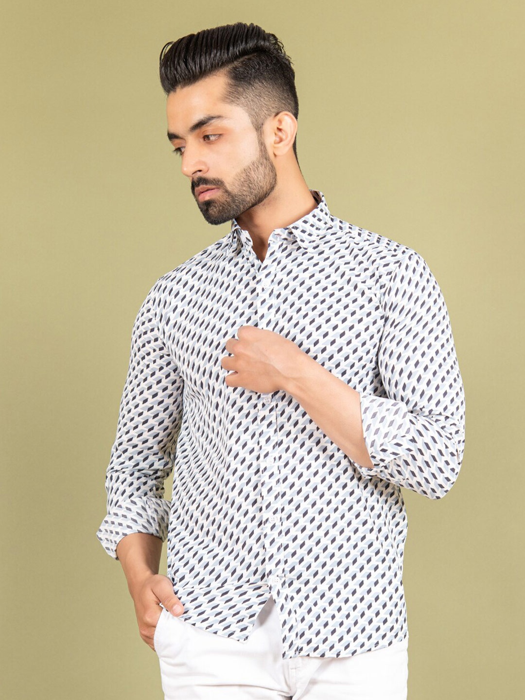 

Tistabene Men White Comfort Printed Casual Shirt