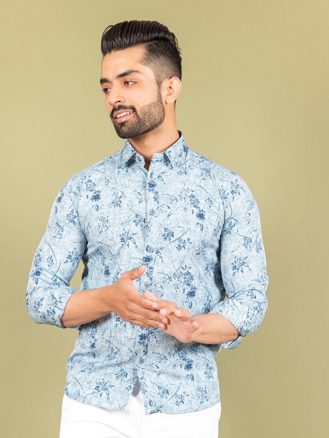 

Tistabene Men Blue Comfort Floral Printed Casual Shirt