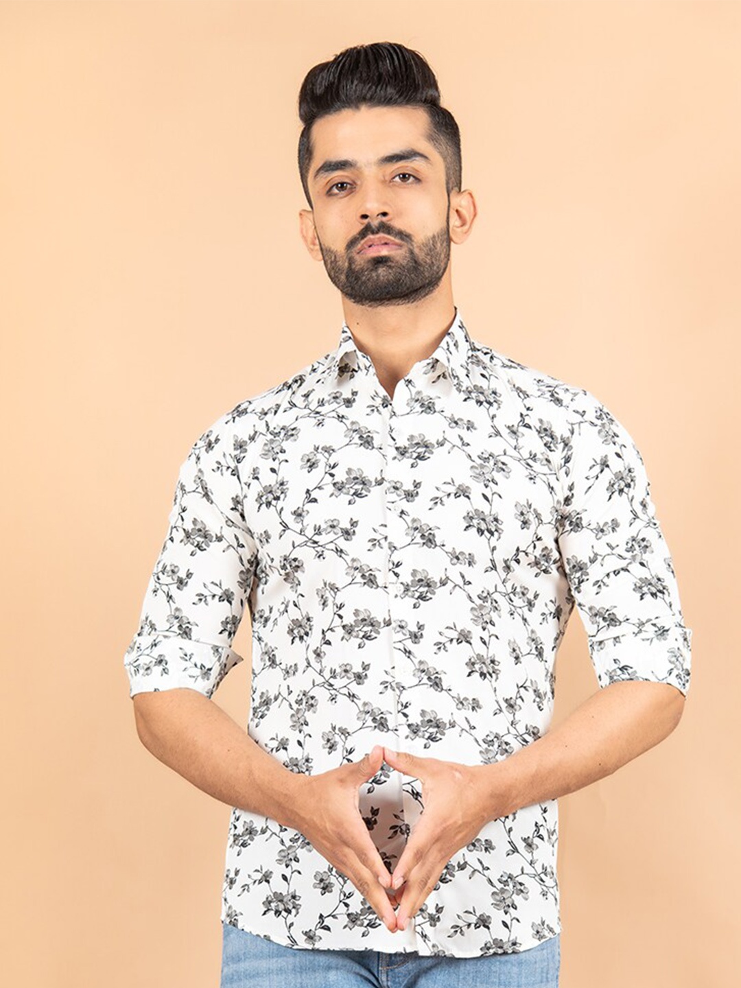 

Tistabene Men White Comfort Floral Printed Casual Shirt