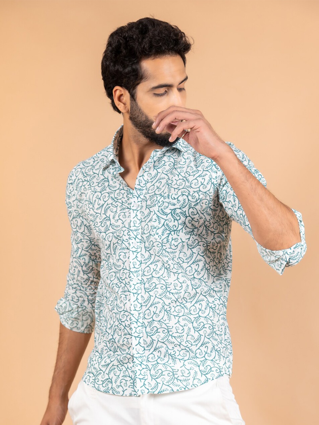 

Tistabene Men Green Comfort Printed Casual Shirt