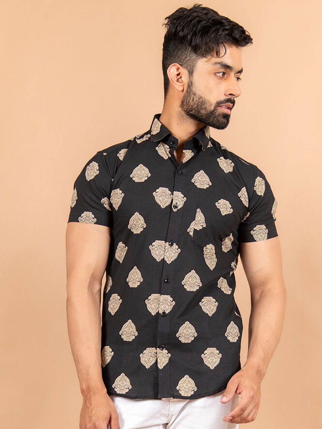 

Tistabene Men Black Comfort Printed Cotton Casual Shirt