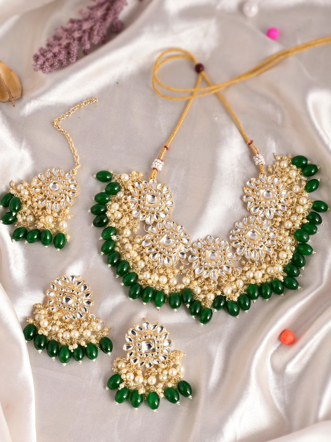 

Shoshaa Women Gold-Plated Green & White Stone-Studded Jewellery Set