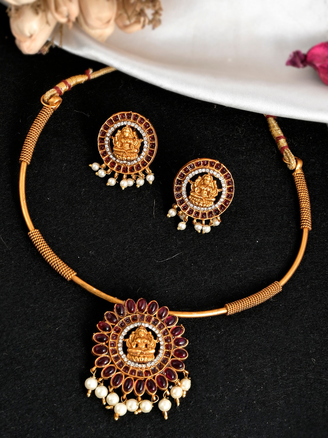 

Shoshaa Gold-Plated & Pink Stone-Studded Pearl Beaded Jewellery Set