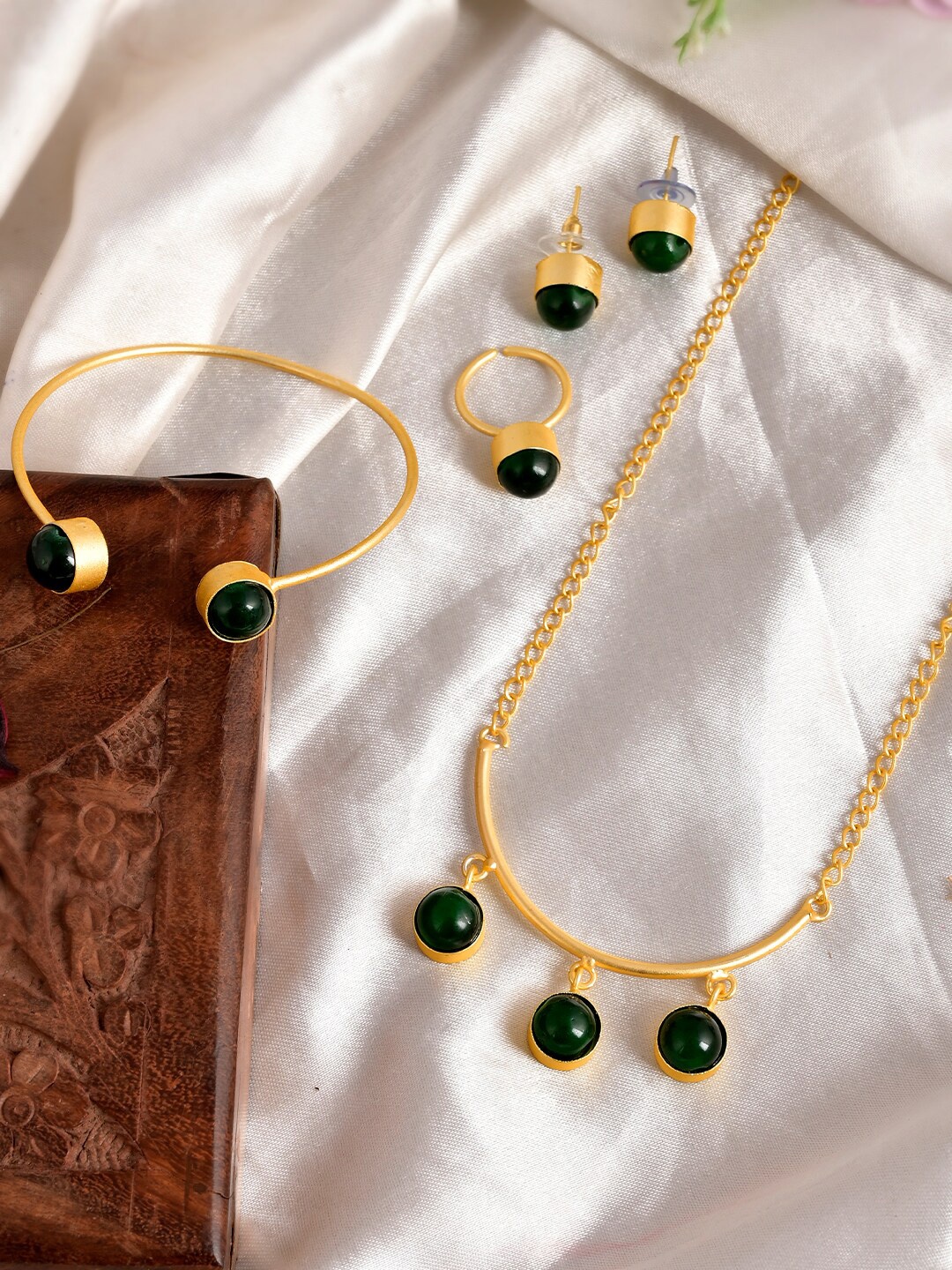 

Shoshaa Gold-Plated Green Pearls Studded Jewellery Set