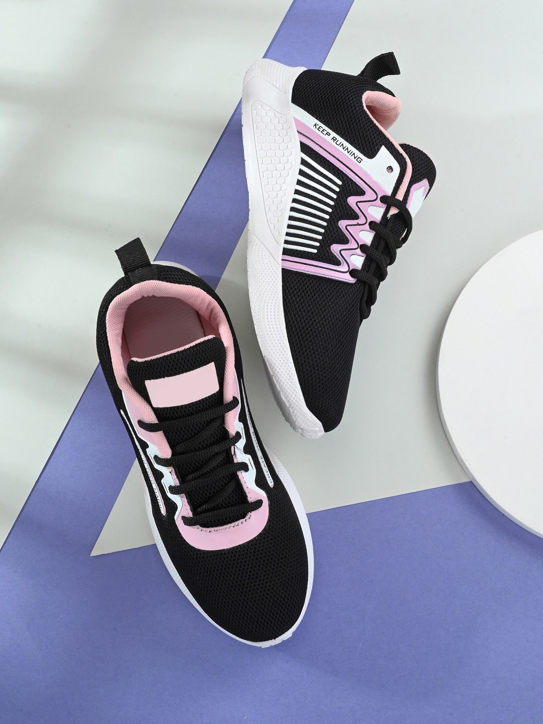 

HERE&NOW Women Mesh Colourblocked Sneakers, Black