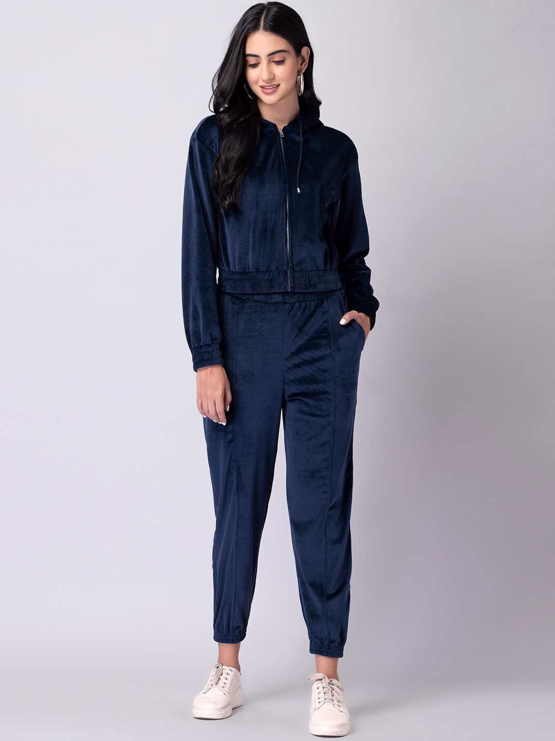 

FabAlley Woman Navy Blue Solid Tracksuit