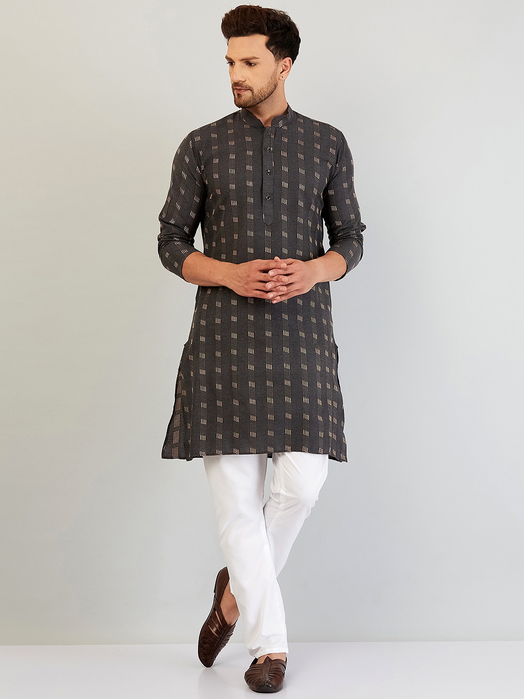 

Armaan Ethnic Men Self Designed Straight Kurta with Pyjamas, Charcoal