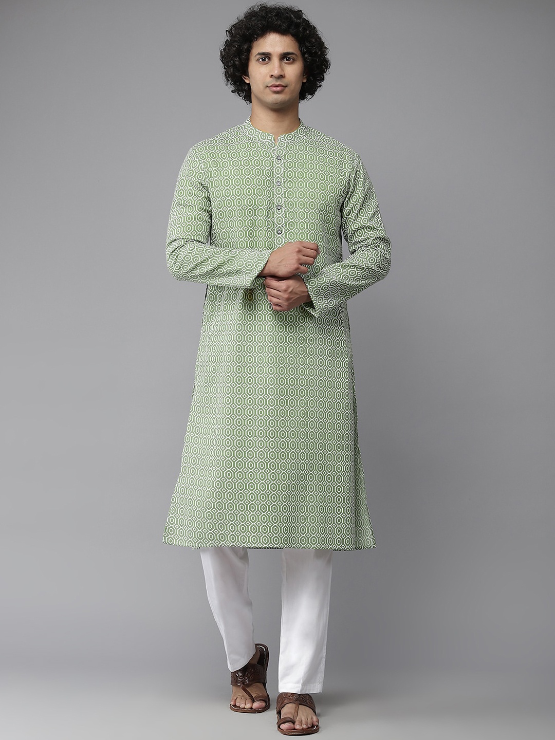 

See Designs Men Green Geometric Printed Pure Cotton Kurta