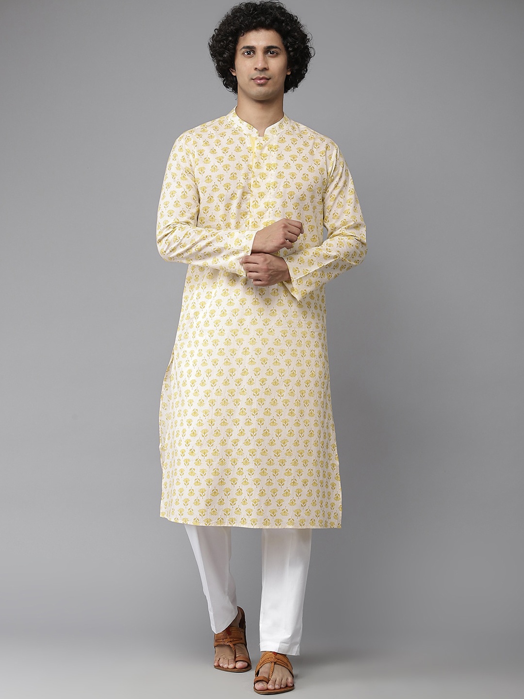 

See Designs Men Yellow Ethnic Motifs Printed Pure Cotton Kurta