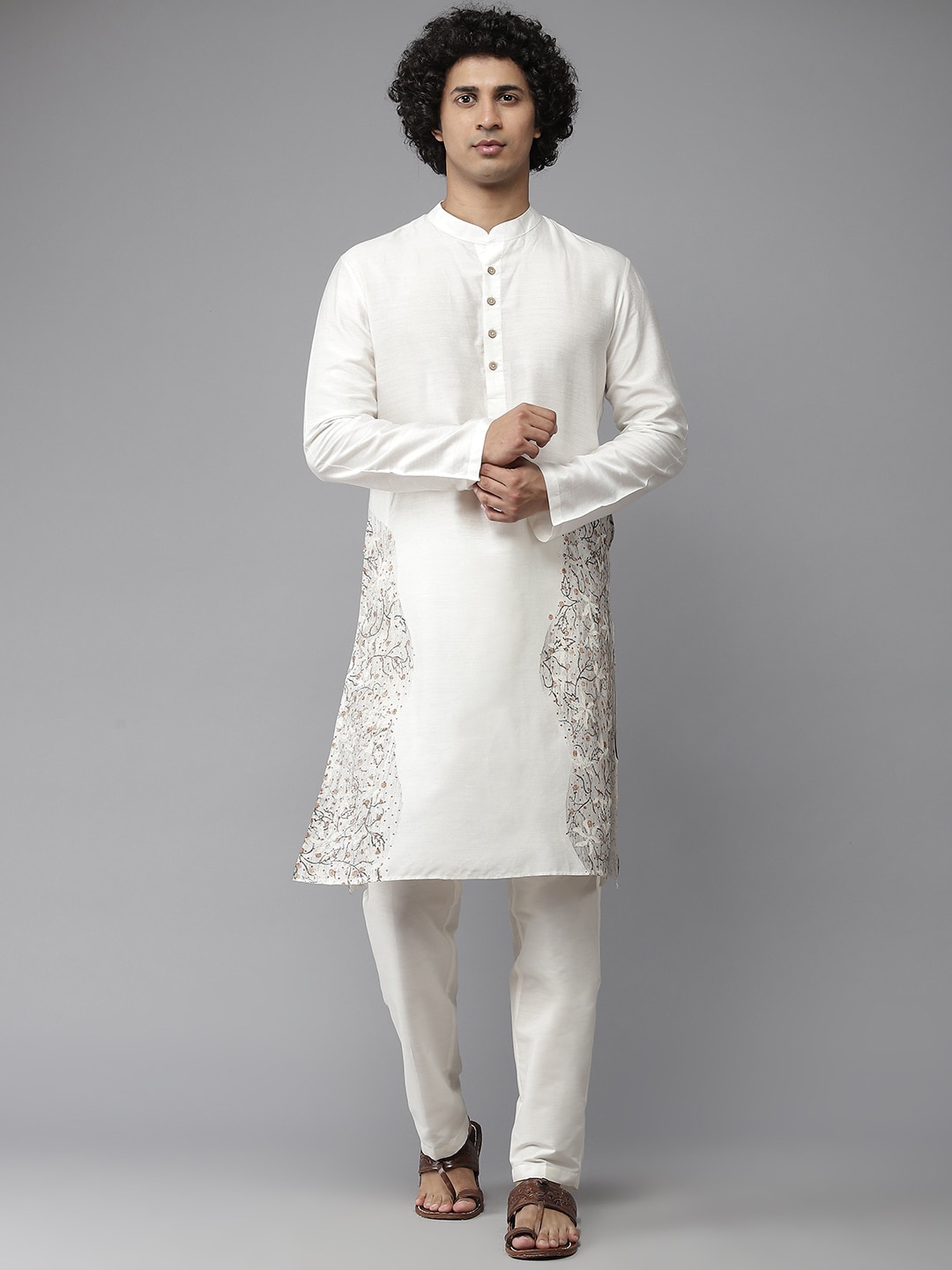 

See Designs Men Off White Ethnic Motifs Printed Cotton Kurta