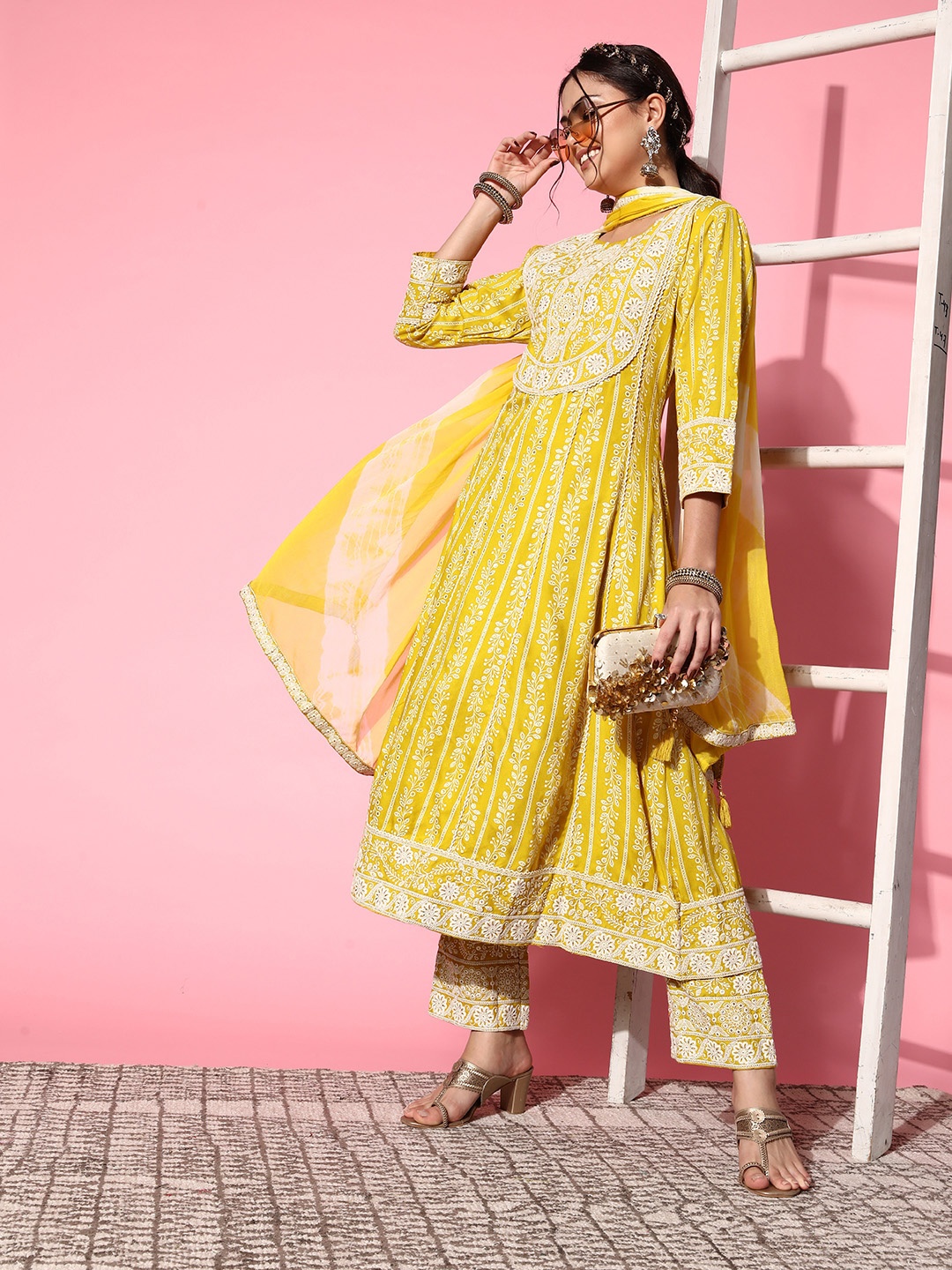

ZOLA Women Ethnic Motifs Viscose Rayon Hyper Texture Kurta Set, Yellow