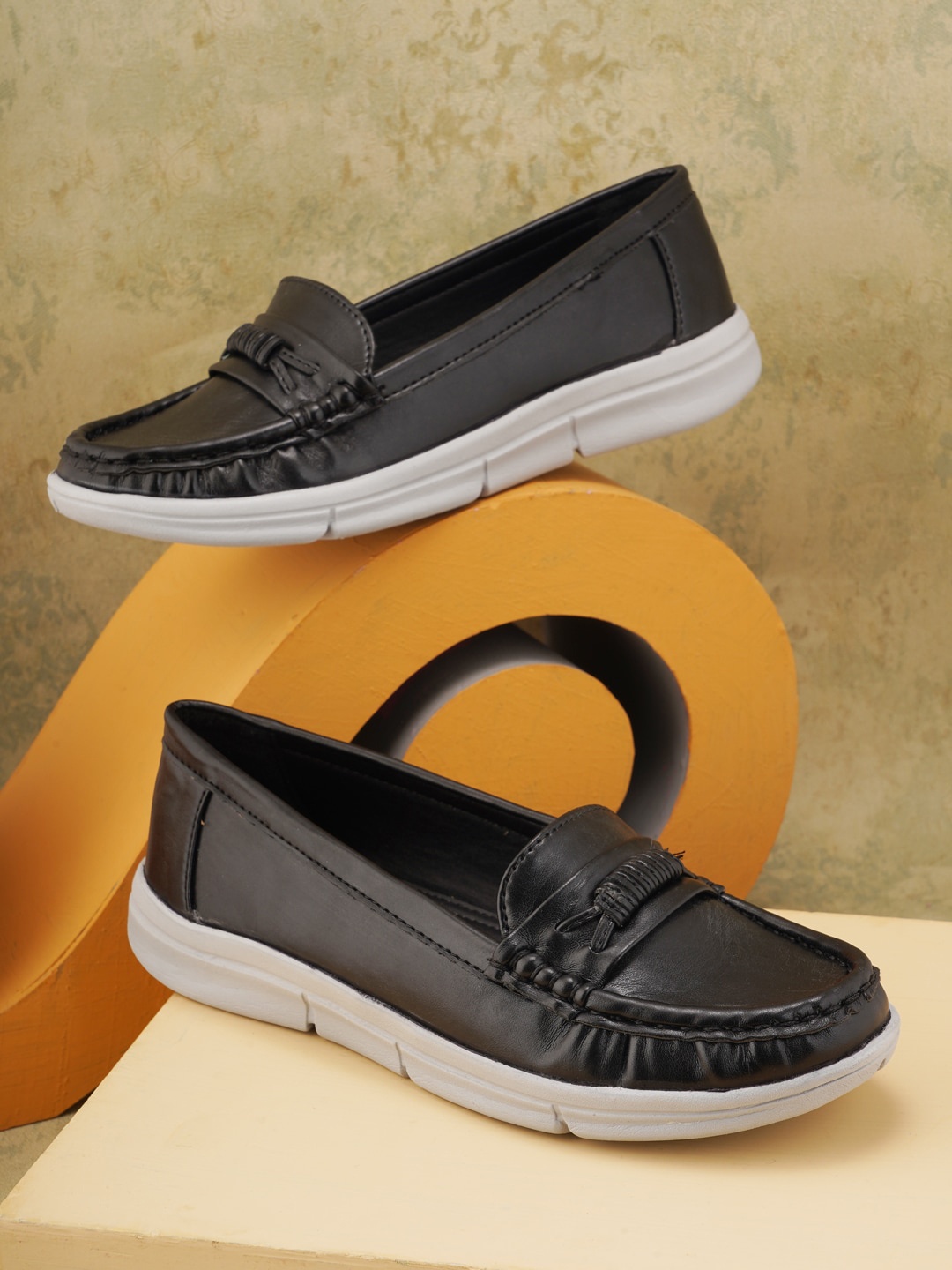 

Cogner Women Black Loafers