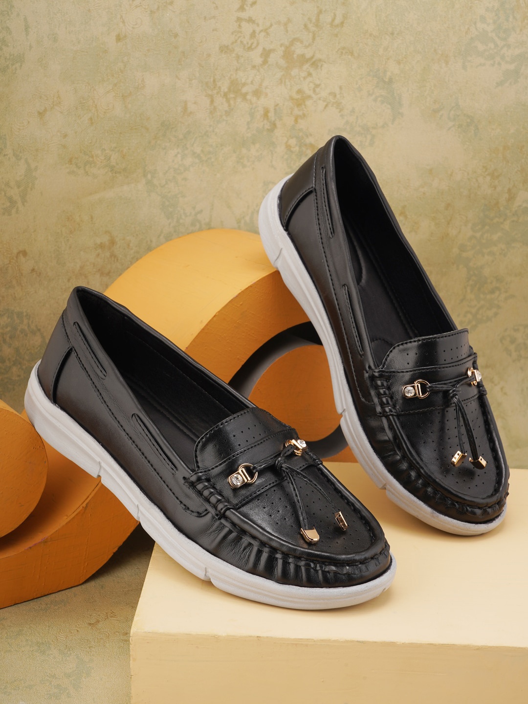 

Cogner Women Black Textured Synthetic Loafers