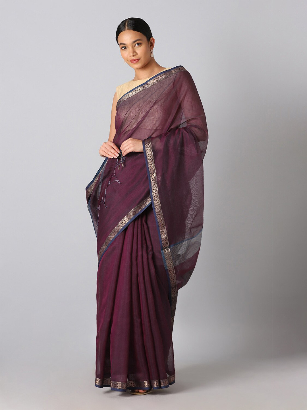 

Taneira Pink & Gold-Toned Zari Silk Cotton Maheshwari Saree