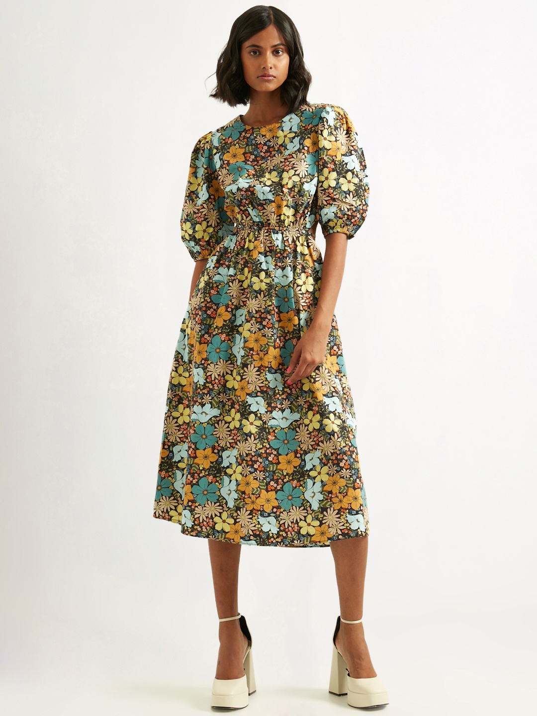 

COVER STORY Green Floral A-Line Midi Dress
