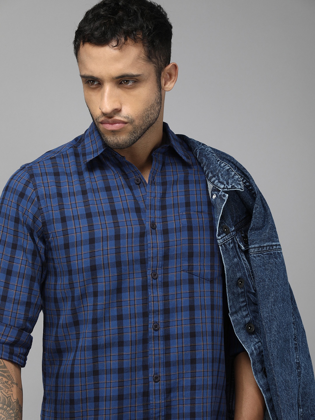 

Roadster Men Navy Blue Comfort Tartan Checks Pure Cotton Casual Shirt