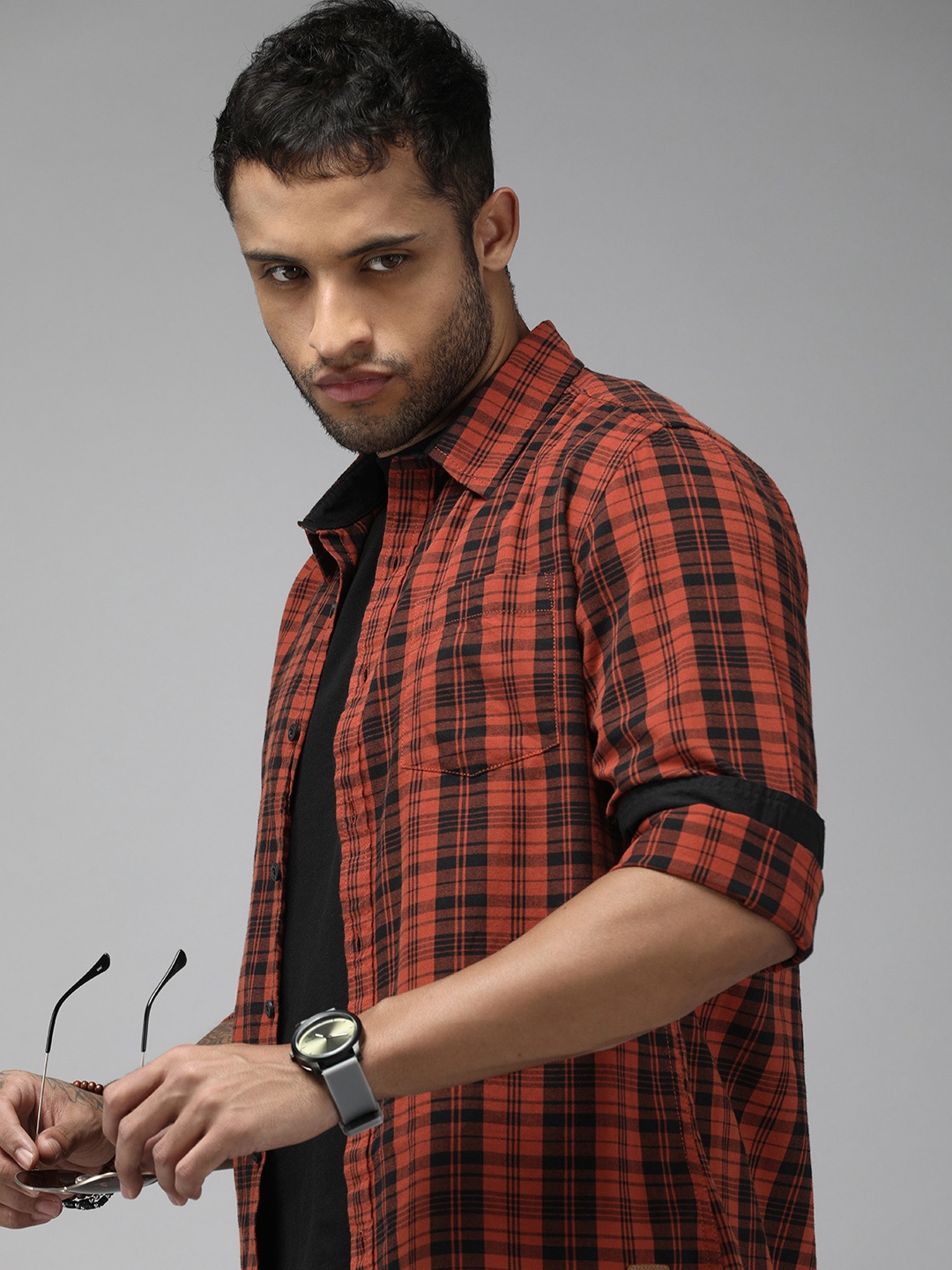 

Roadster Men Orange & Black Checked Pure Cotton Casual Shirt