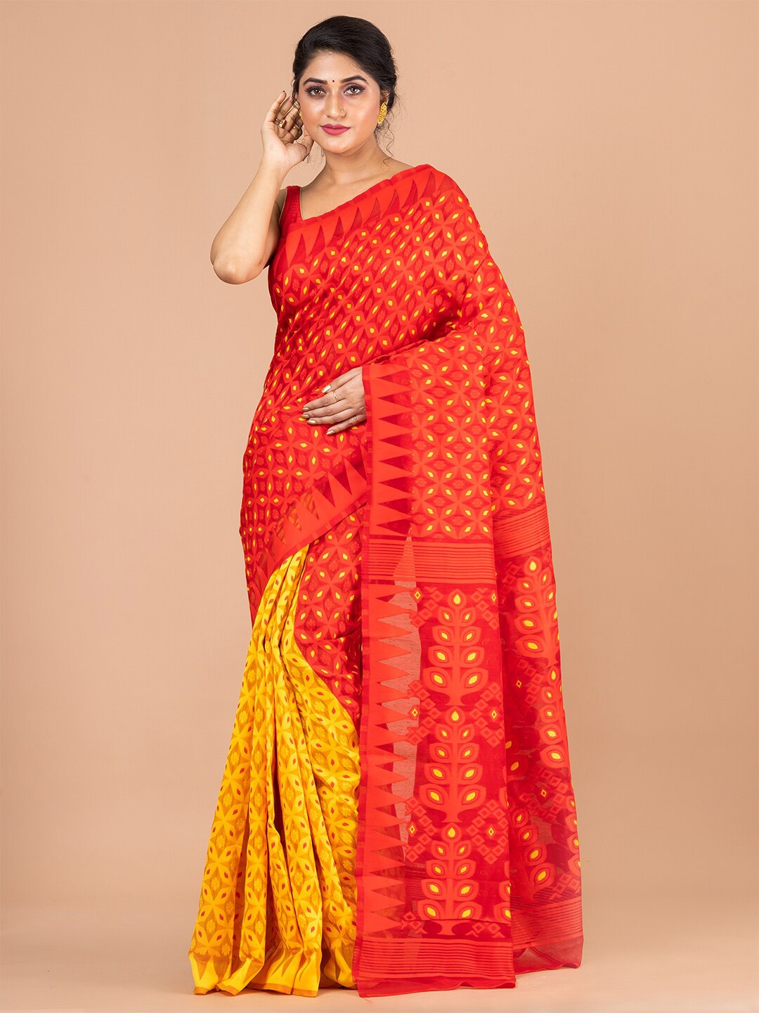 

Laa Calcutta Yellow And Red Woven Design Pure Cotton Jamdani Saree