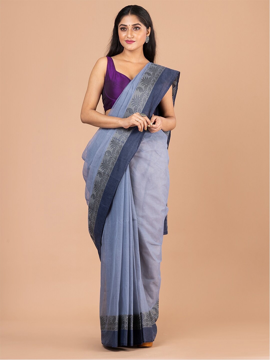 

Laa Calcutta Grey Pure Cotton Jamdani Saree
