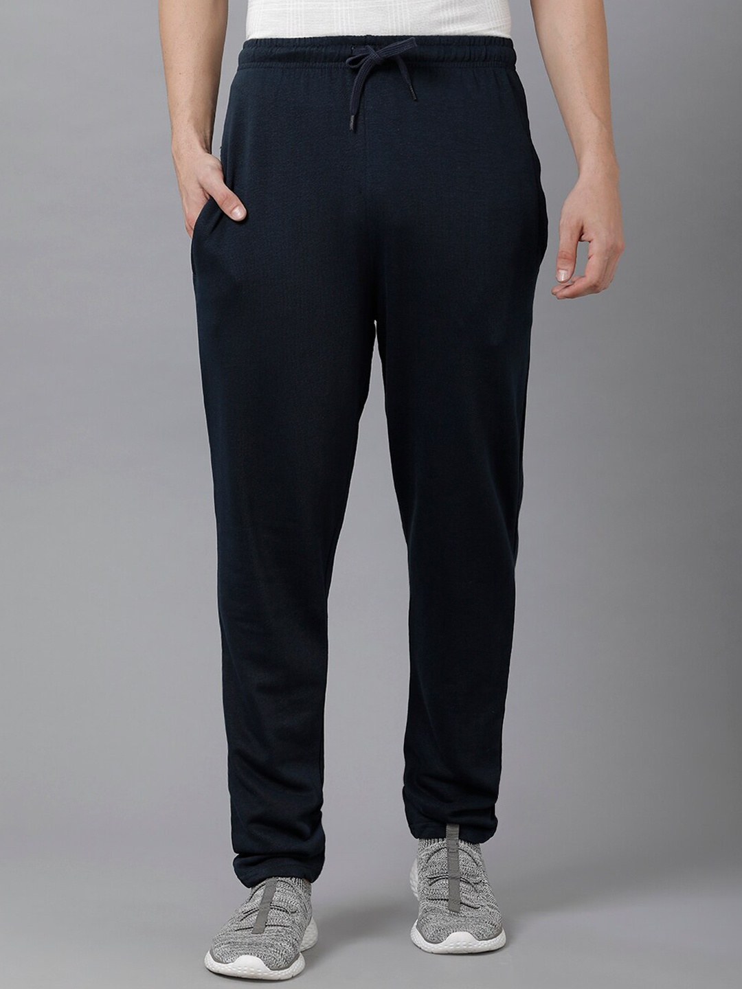 

MADSTO Men Navy Blue Solid Slim-Fit Cotton Track Pants