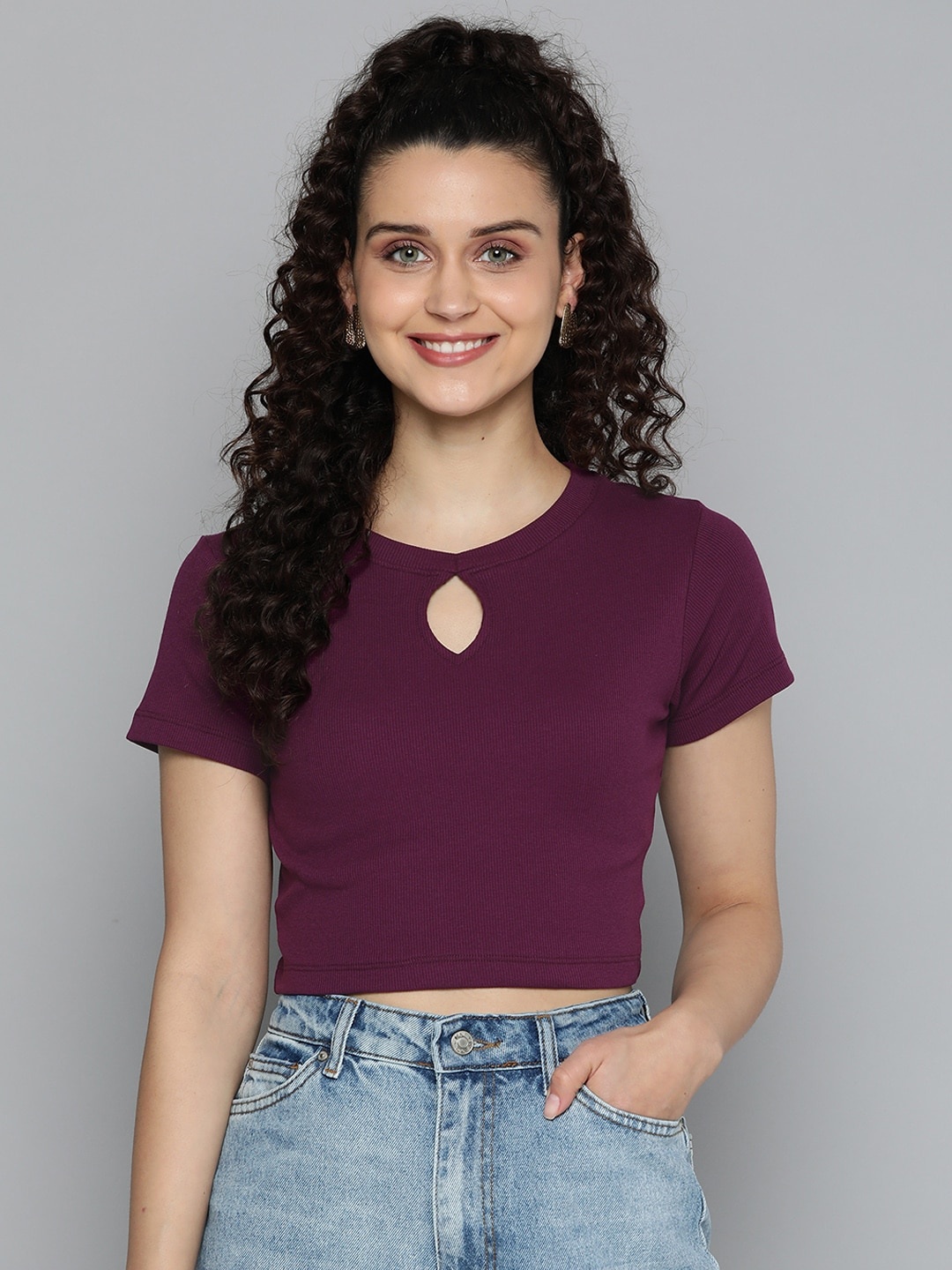 

HERE&NOW Ribbed Keyhole Neck Fitted Crop Top, Burgundy