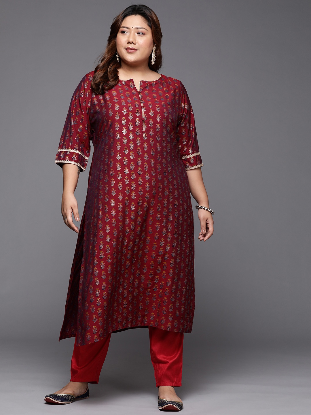 

EXTRA LOVE BY LIBAS Women Plus Size Maroon Floral Printed Gotta Patti Kurta