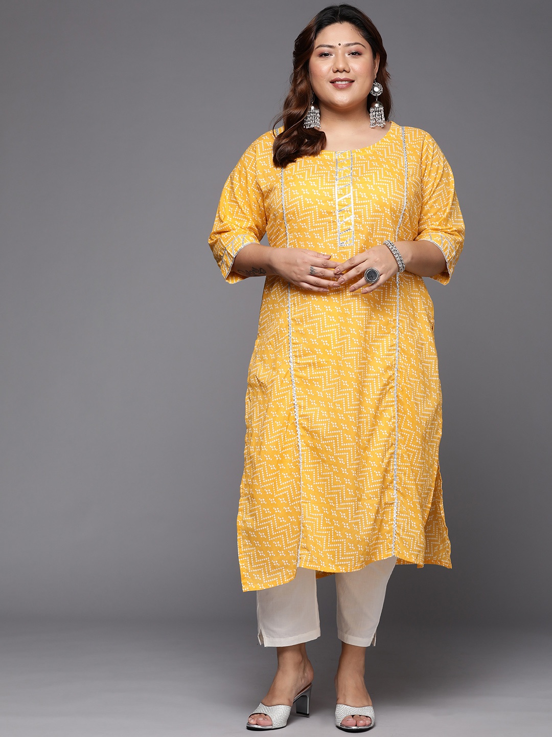 

EXTRA LOVE BY LIBAS Women Yellow Geometric Printed Gotta Patti Plus Size Kurta