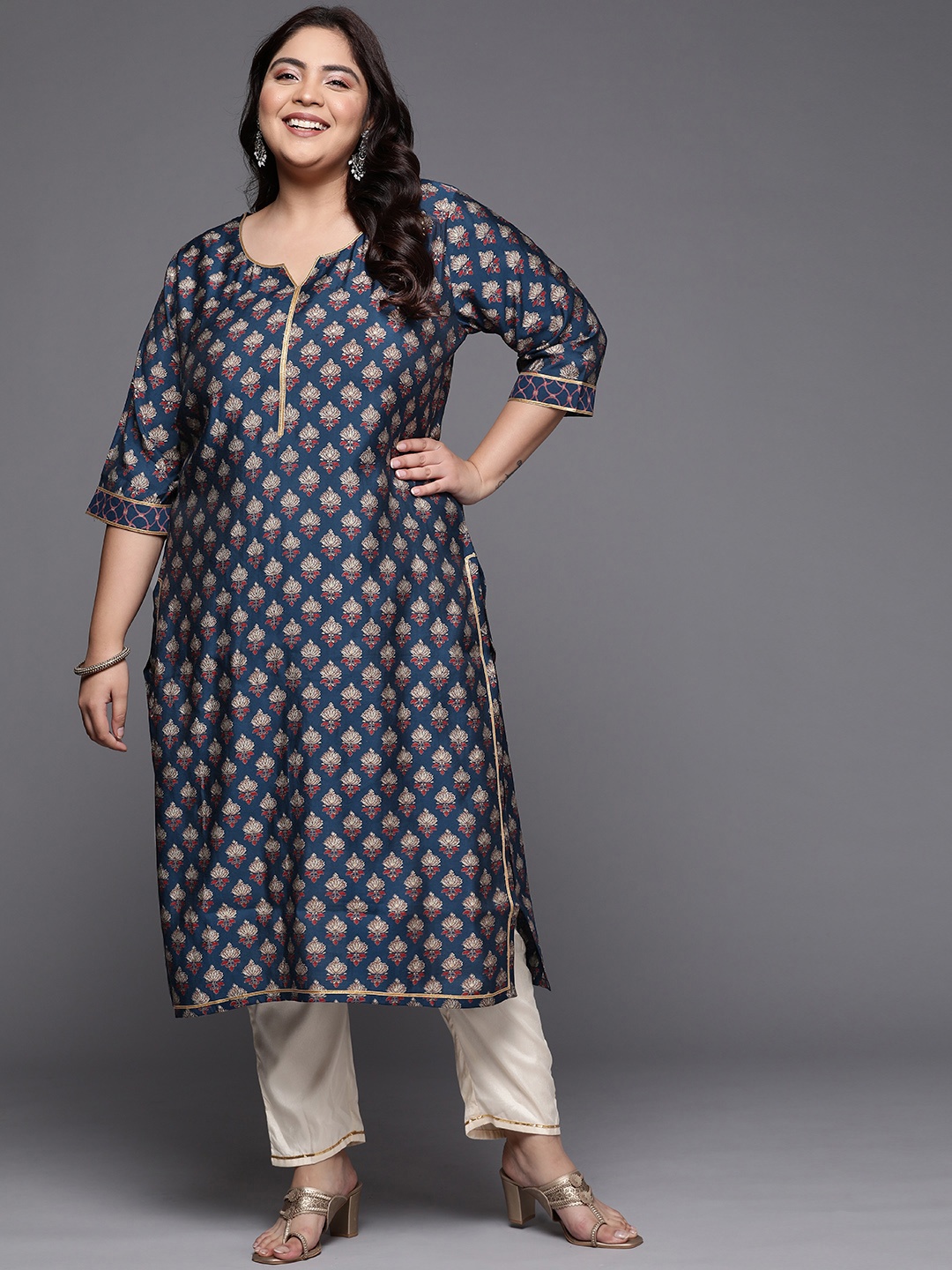 

EXTRA LOVE BY LIBAS Women Plus Size Navy Blue & Red Floral Motifs Gotta Patti Kurta