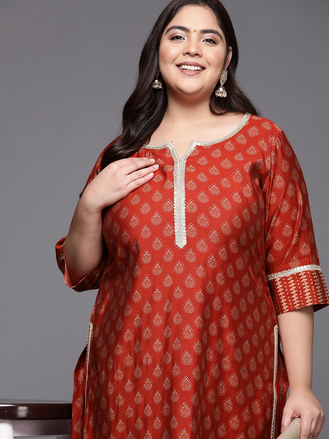 

EXTRA LOVE BY LIBAS Women Plus Size Rust Red & Off White Ethnic Motifs Lace Detail Kurta