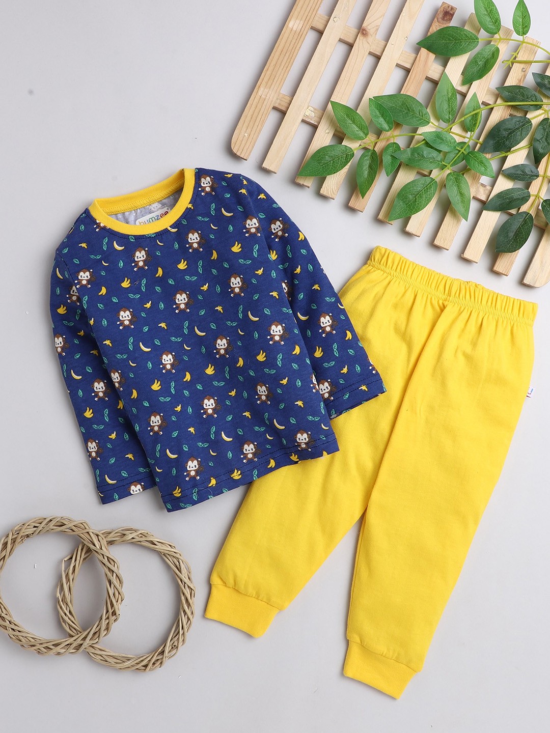 

BUMZEE Boys Yellow & Blue Printed Night suit